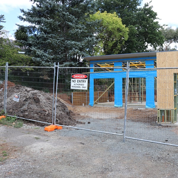 do you deliver and install temporary fencing and what's the price for this in Gallupville